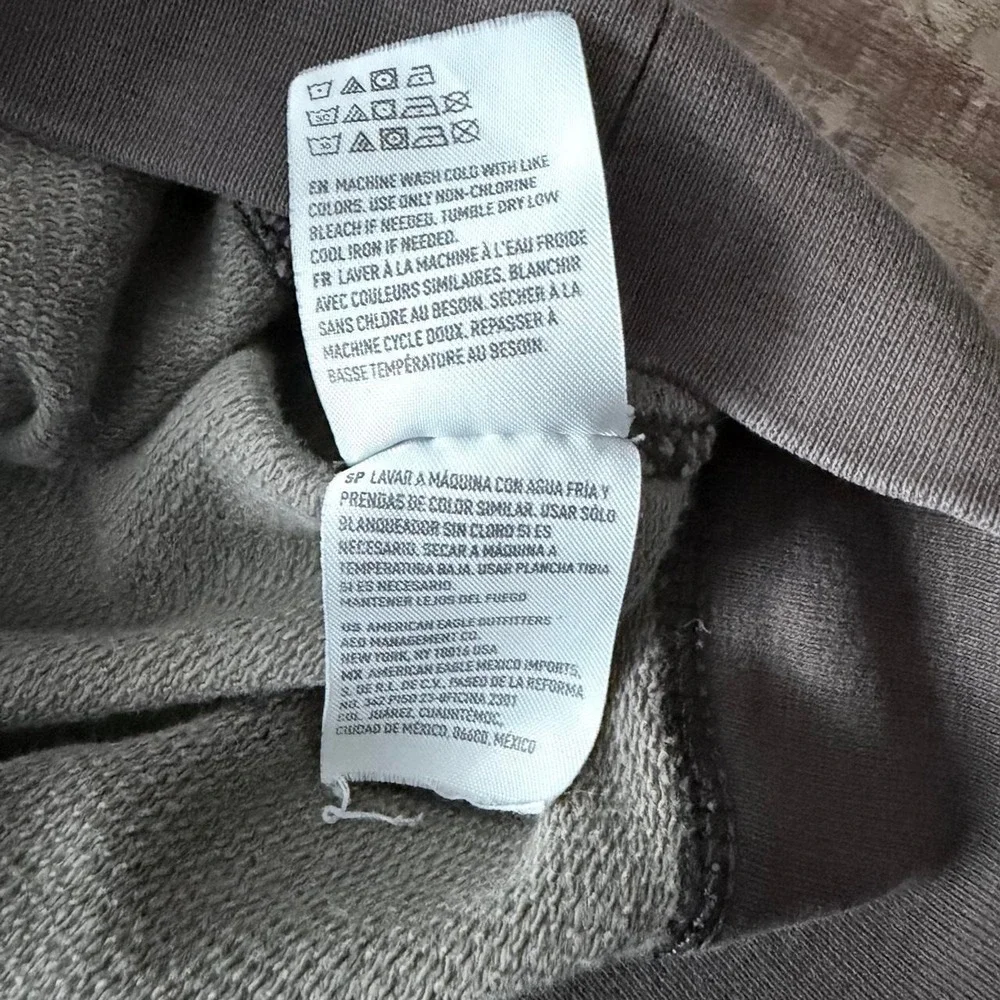 American Eagle Gray Camo Logo Pullover Hoodie – Size M